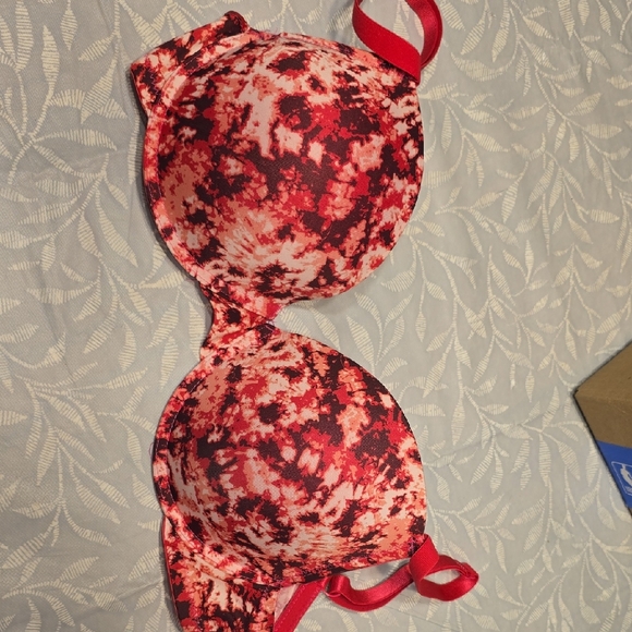 Victoria's Secret Other - Victoria's Secret Hot Pink  Patterned Bra